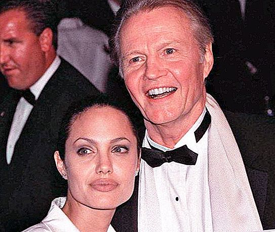 Angelina Jolie isa John Voight: foto, filmograafia. Miks Angelina Jolie ei räägi oma isaga?