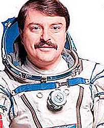 Musa Manarov, astronautti Dagestanista: elämäkerta