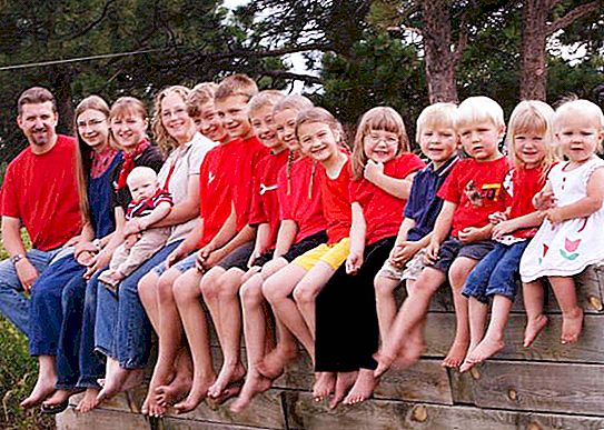 A világ legnagyobb családjai: a tíz legjobb. Releváns-e a nagycsalád?
