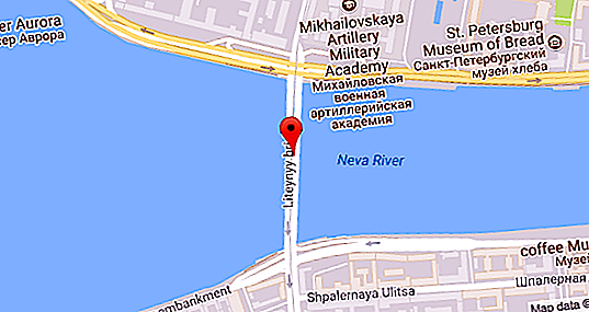 Liteiny Bridge i St. Petersburg: foto, ledningsplan