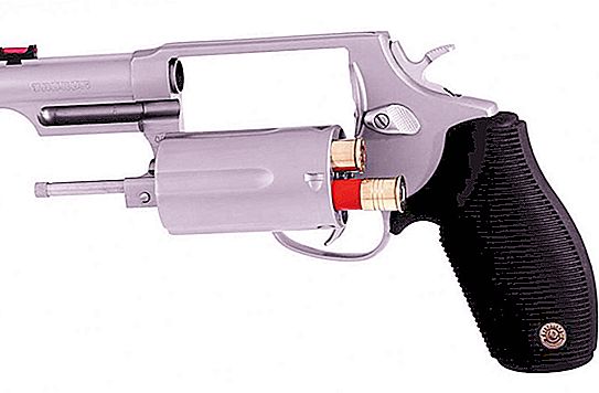 410 kalibro medžioklinis revolveris