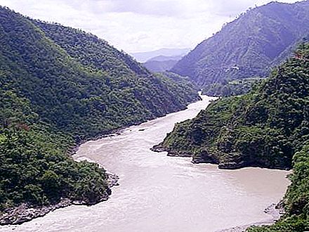 Gangese jõgi - püha jõgi ja kõrgema võimu kehastus Indias