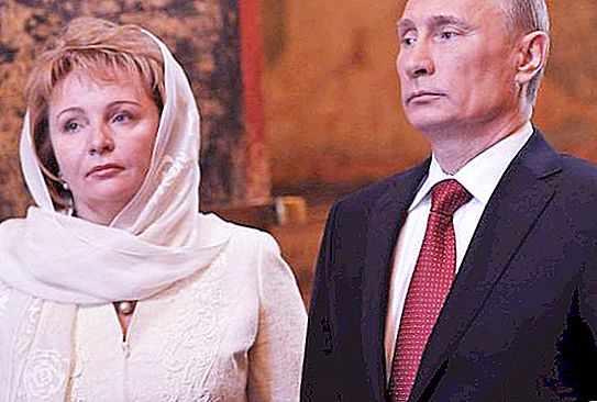 Who does Putin live with? Who is his ex-wife Lyudmila with now?