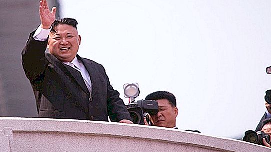 Odvolání z práce, vyloučení ze strany: osobní kariéra Kim Jong-un za 3 sekundy stála kariéru