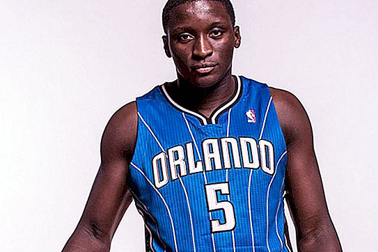 Kehind Babatund "Victor" Oladio: سيرة لاعب كرة سلة أمريكي