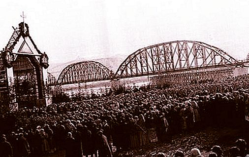Nikolaevsky-brug in Krasnoyarsk