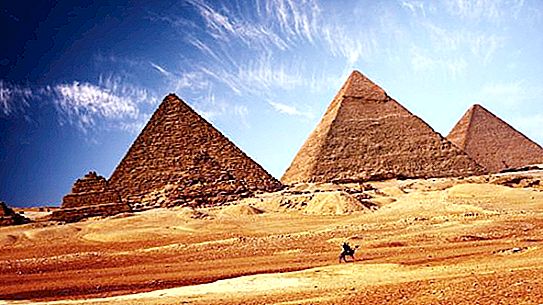 Mısır'ın antik tapınakları. Mısır manzaraları: tapınaklar, saraylar, kaleler