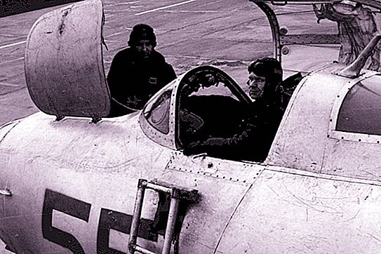 Õhusõiduk IL-28: kirjeldus, spetsifikatsioonid, fotod