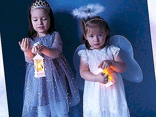 Nikolai Noskov posted a photo of grown up granddaughters from the Christmas holiday