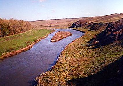칼미 우스 강 : 설명, 일반 정보, 역사 및 전설