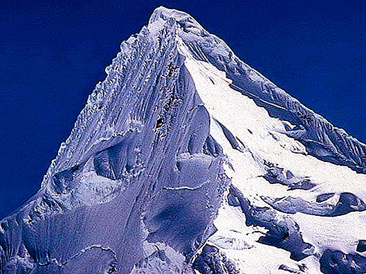 Världens vackraste berg. "Mountain" betyg av brittiska medier