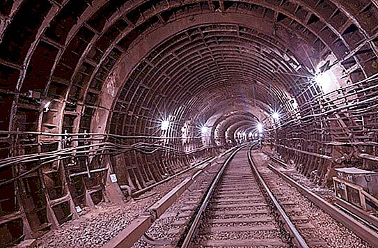 Maskvos metro: bėgių kelio schema, stotys