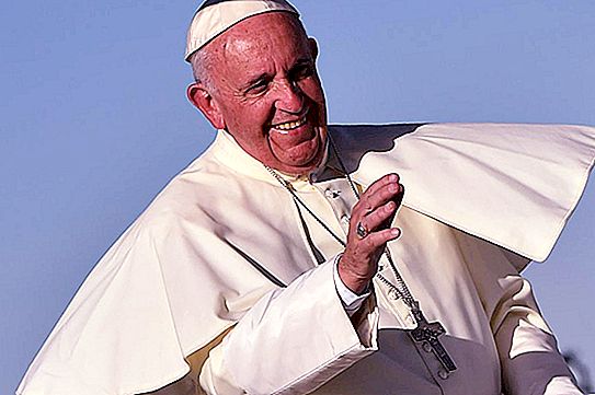 Pope menyertai persembahan artis sarkas Kuba
