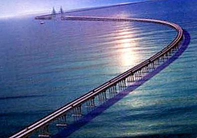 Ilgiausias tiltas pasaulyje - tikras dizaino minties stebuklas