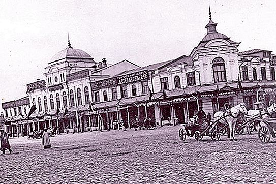 Quảng trường Saratov: lịch sử và hiện đại
