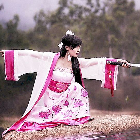 Mujer samurai en Japón. Famoso onna-bugeysya