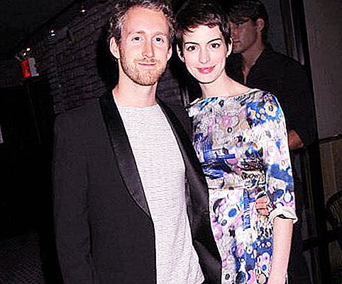 Adam Schulman and Anne Hathaway: Hearts in Love Must Always Be Together