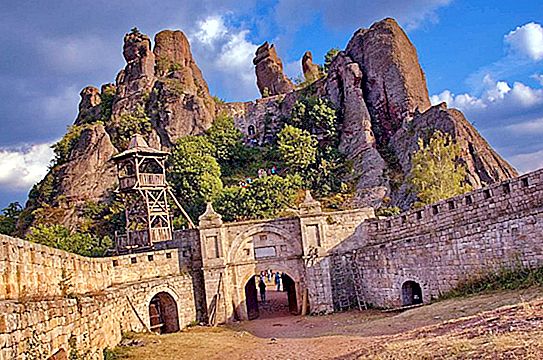 불가리아 도시 : 가장 인기있는 관광지 목록