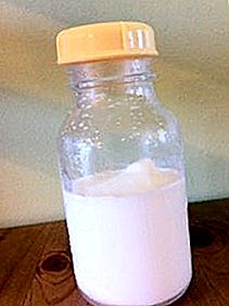 Tips för nya mammor: hur man uttrycker mjölk med händerna
