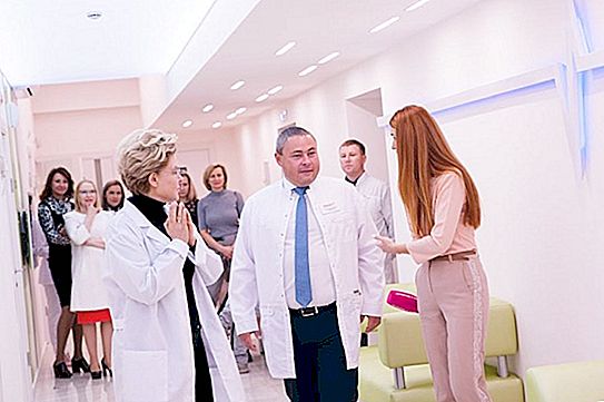 Malysheva svarade på kritik avseende de höga kostnaderna för inträde på hennes klinik
