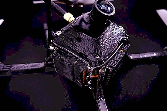 Den hurtigste quadrocopter i verden og dens to stærke kolleger
