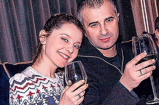โซเฟีย Martirosyan - ลูกสาวของ Rubtsova และ Martirosyan