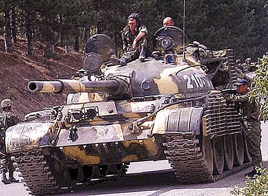 Tank T-62: foton, specifikationer