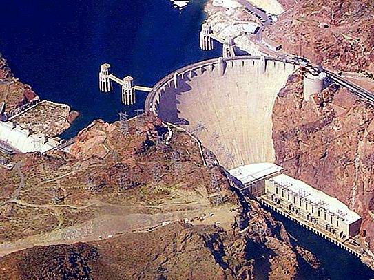 A dam is Dams on the rivers. Earth dam