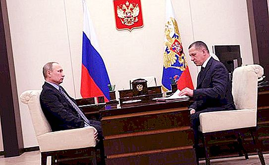 Plenipotentiaries of the President of the Russian Federation: characteristics, main tasks, functions, rights
