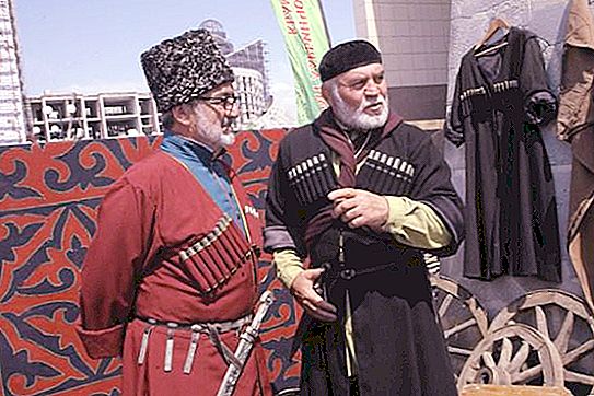 Národní čečenský kostým: mužský, ženský, svatební. Tradice čečenských lidí