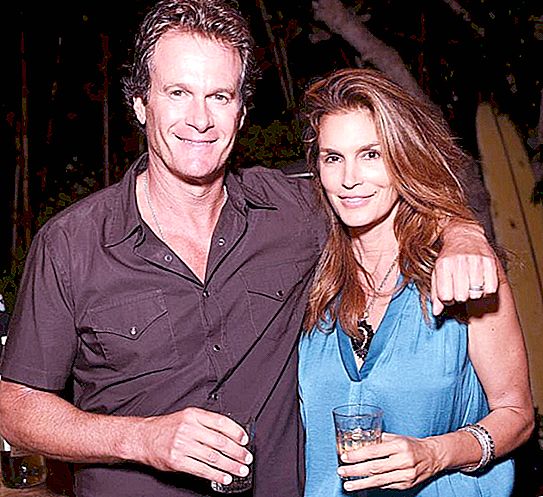 Why does Cindy Crawford thank tequila for his marriage?