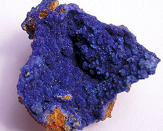 Lapis Lazuli taşları: Ruhu iyileştir ve bedeni iyileştir