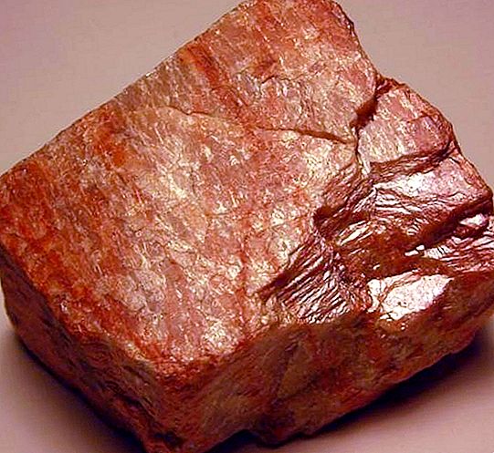 Feldspato e outros minerais