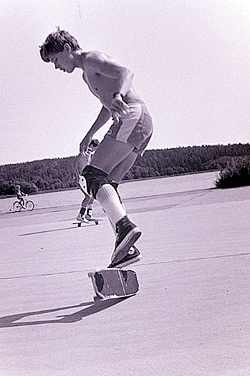 Rodney Mullen adalah pelopor aksi paling ekstrim dan paling kerdil di dunia skateboard