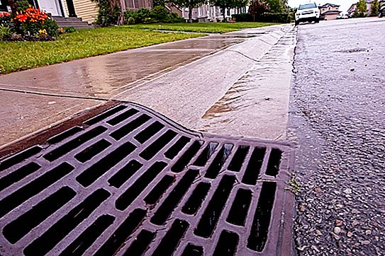 Limpeza de esgotos pluviais: tipos de tempestades, causas de entupimento, tecnologia de limpeza e prevenção de obstruções