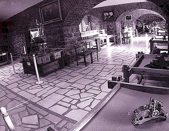 叶卡捷琳堡建筑与设计博物馆：博览会说明，基金会历史，照片，评论