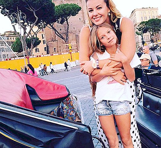 All into mom: la fille de l'actrice Olesya Fattakhova devient une vraie beauté (nouvelles photos)