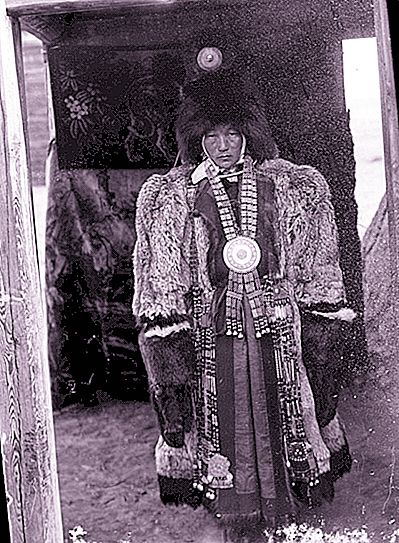 Yakut national costume: description, appearance, photo