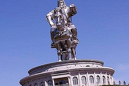 Čingischanas Mongolijoje (paminklas): kur jis yra, aukštis, nuotrauka