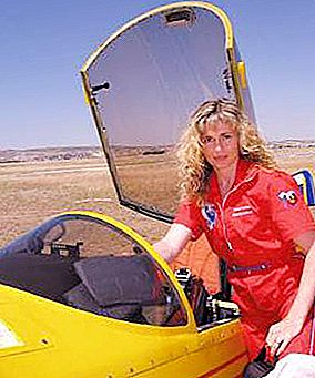 女飞行员Svetlana Kapanina：传记，照片
