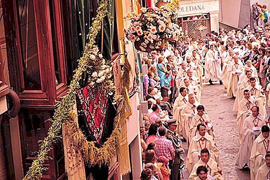 스페인 휴일 : 국가 전통 및 관습, 축하의 특징