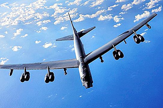 "B-52" - američki bombarder. Povijest stvaranja