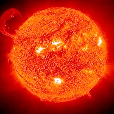 Rumvejrprognose: Blitz på solen