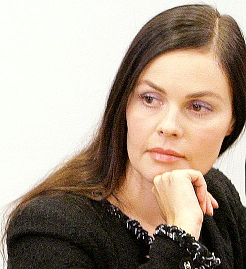 Tajný osobní život: Andreeva řekla, proč její manžel není na fotografii předvádějícího