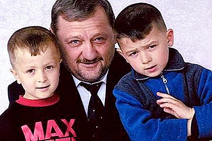 Zensonkhan Kadyrov - con trai cả của tổng thống đầu tiên của Chechnya