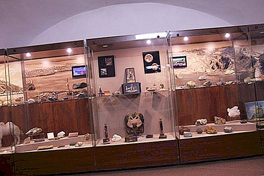 Zgodovinski in krajevni muzej guvernerja Orenburg: nagovor s fotografijami, eksponati, urnik dela