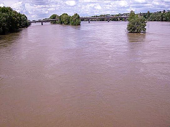 Loire - แม่น้ำในฝรั่งเศส: คำอธิบายคำอธิบาย