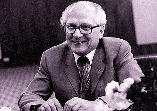 Honecker Erich: biografi, aktiviti politik
