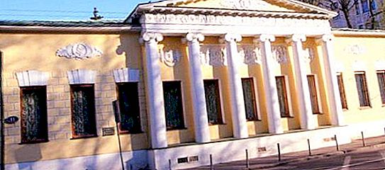Tolstoj muzej na Prechistenki: književna izložba