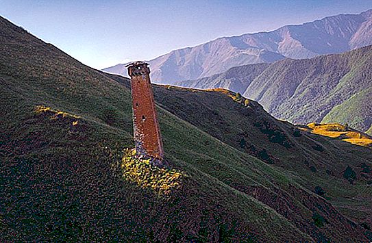 Menara Chechen: gambar, perihalan, ciri-ciri